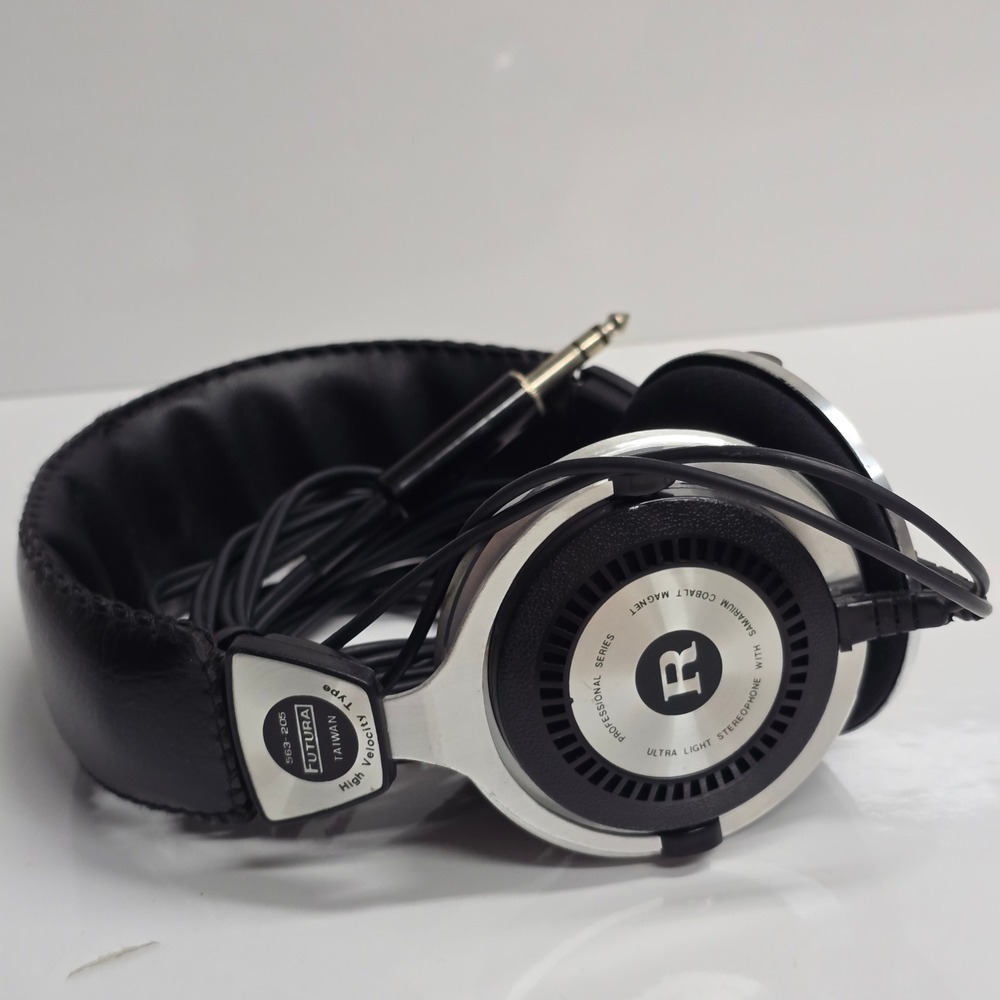 Futura Professional Series Ultra Light Stereophone Headphones Black Silver Retro